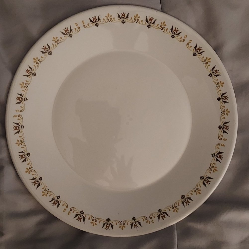 Walker China Dinner Plate Table-Lite